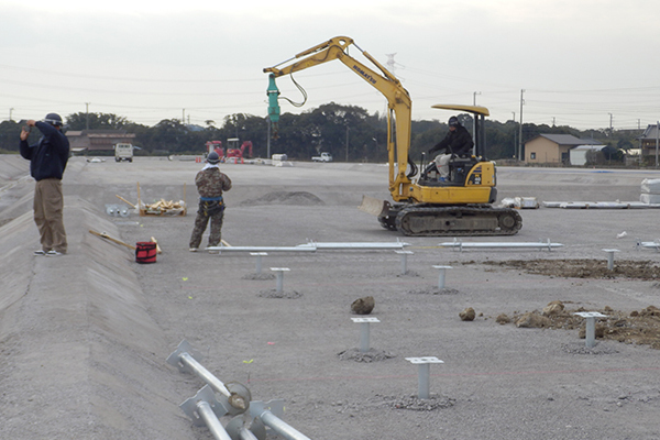 千葉県富津市ソーラーパネル基礎鉄骨架台パネル設置工事