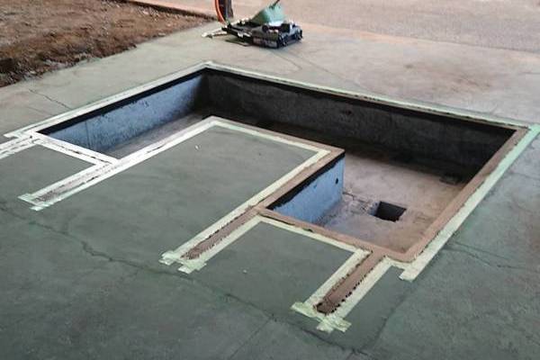 小金井市　某修理工場ピット改修工事が完了いたしました！