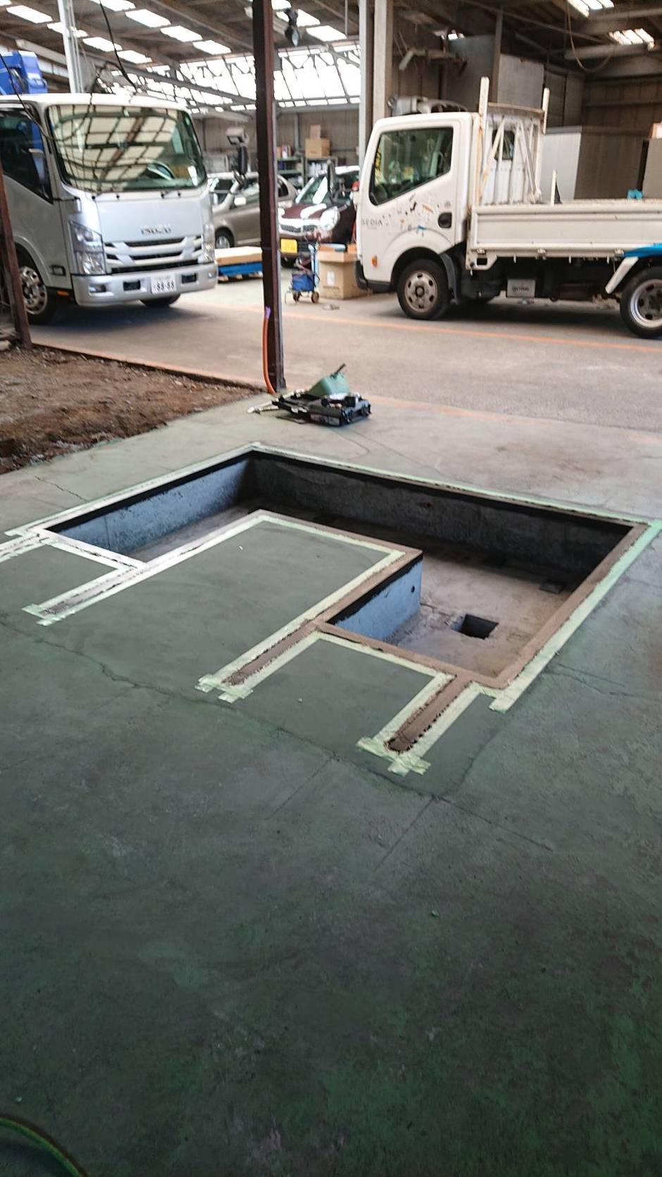 小金井市　某修理工場ピット改修工事が完了いたしました！のサムネイル