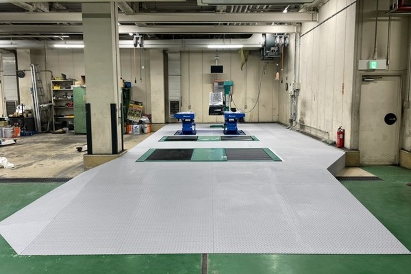 西新井　某大手整備工場様のピット工事が完了いたしました！