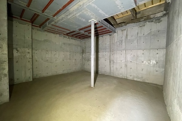 都内　某施主様邸の後地下工事が完了致しました！