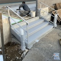 青葉区　鉄骨階段取付工事のサムネイル