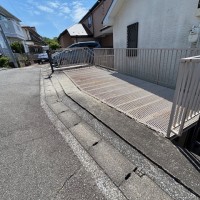 横浜市　鉄骨駐車場改修工事　カーポート新設工事のサムネイル